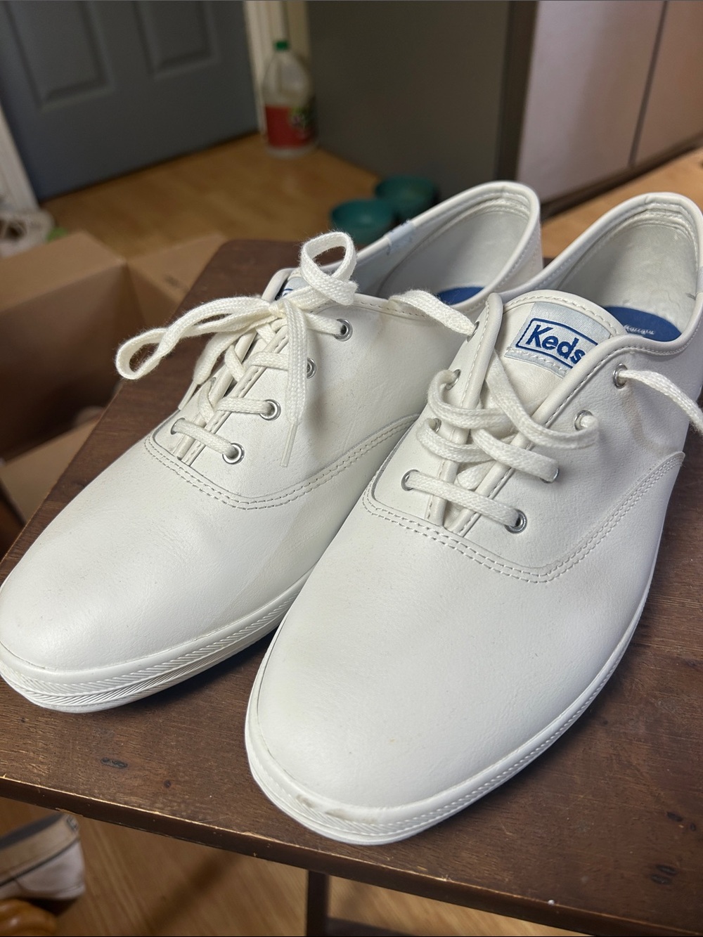 Keds champion  White Low-Top Lace-Up Sneakers women’s 13 wide